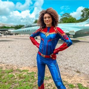 Captain Marvel costume cosplay